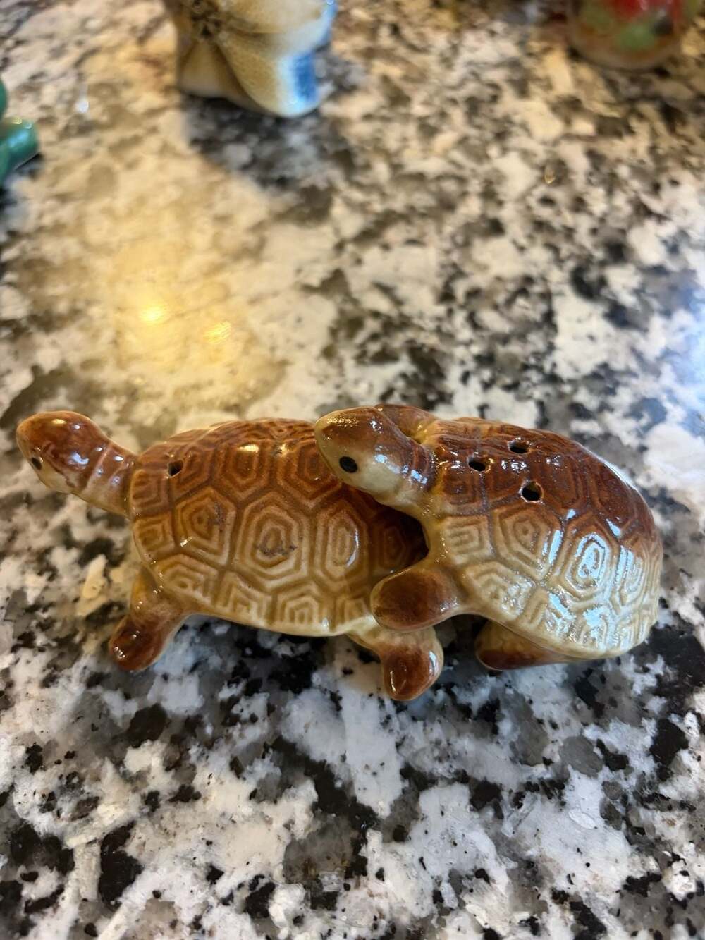 Otagiri Ceramic Turtle Salt and Pepper Shakers Made in Japan